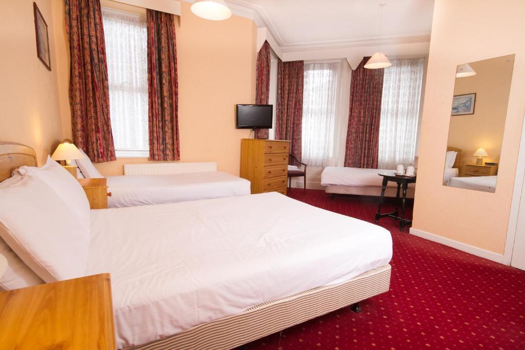 Отель Travelrest Centre Seafront Борнмут Номер фото